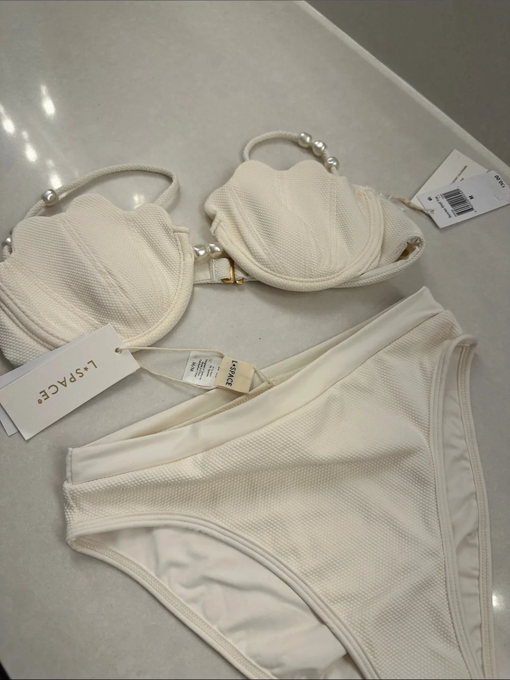 l*space Cream Shell-Style Textured Bikini Set
